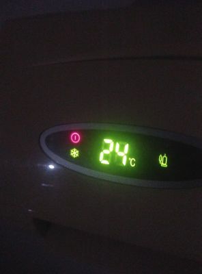 春兰空调面板上亮的指示灯是什么意思?没有之前制冷了,去年夏天开的_360问答